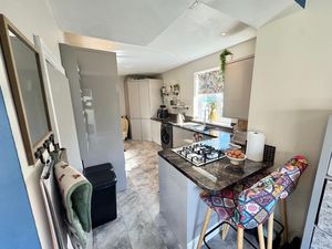 Photo 7- click for photo gallery